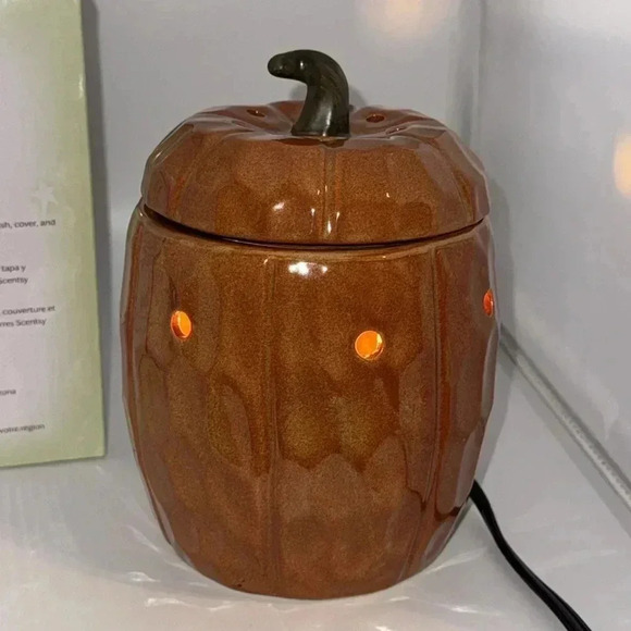Scentsy Authentic Fragrance Wax Warmer Fall/Thanksgiving/Halloween PUMPKIN - Picture 3 of 11
